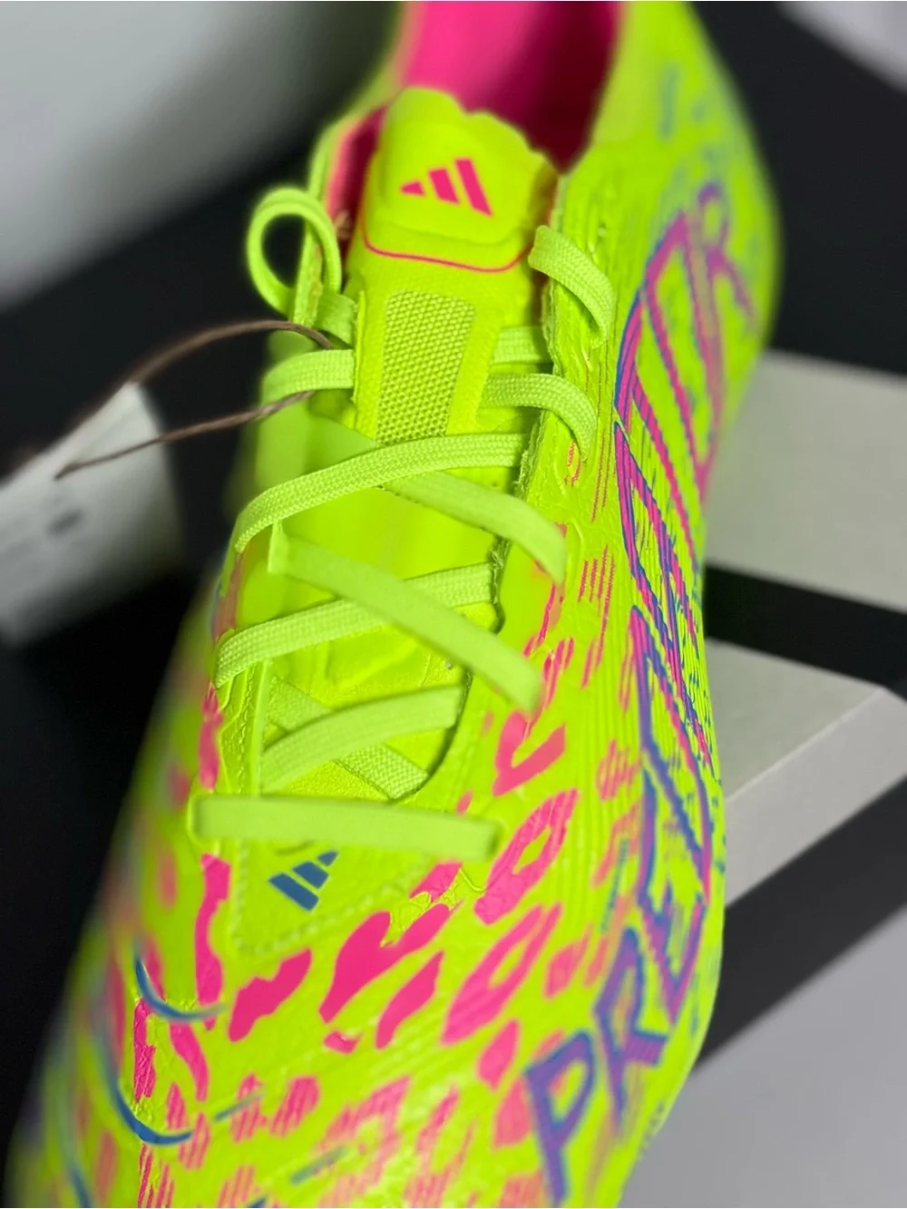 Adidas Predator League FG bright neon Soccer Cleats Men’s Football Boots JH6471